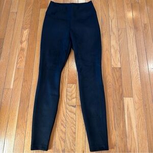 White House Black Market Runway Leggings Pull On Career Soft Suede Sz 6 Black